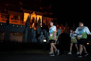 BIB: 225, 334, 605
                            <button type="button" onclick="openModal(22280498)" class="btn btn-primary btn-sm float-right btn-popup" data-toggle="modal" data-target=".modal-high-quality">
                        <i class="fas fa-shopping-cart"></i> Add to Cart
                    </button>
                                            <button type="button" onclick="isThisMe(22280498, true)" class="btn btn-success btn-sm float-right btn-popup btn-isme hidden" data-toggle="tooltip" data-placement="bottom" title="นี่คือรูปของคุณใช่ไหม คลิกที่นี่เพื่อเอาเข้าอัลบั้ม">
                        <i class="fas fa-plus"></i> Add to album
                    </button>
                    <button type="button" onclick="isThisMe(22280498, false)" class="btn btn-warning btn-sm float-right btn-popup btn-isnotme hidden">
                        <i class="fas fa-ban"></i> Remove from album
                    </button>